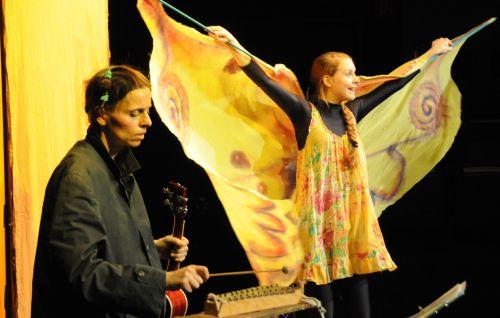 Die kleine Raupe wird nie satt!